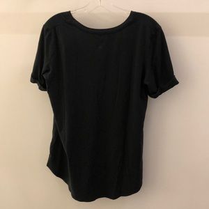 lululemon athletica Tops - Lululemon black stripe SS top, sz 8, 68453 lululemon athletica Tops - Lululemon black stripe SS top, sz 8, 68453